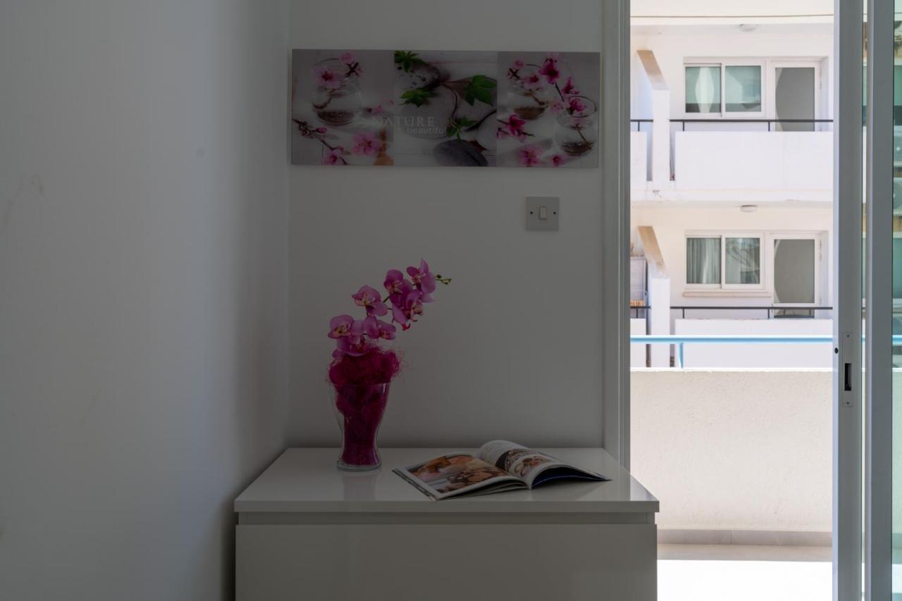 Andrea 3-Bedroom Apt In Mackenzie 라르나카 외부 사진