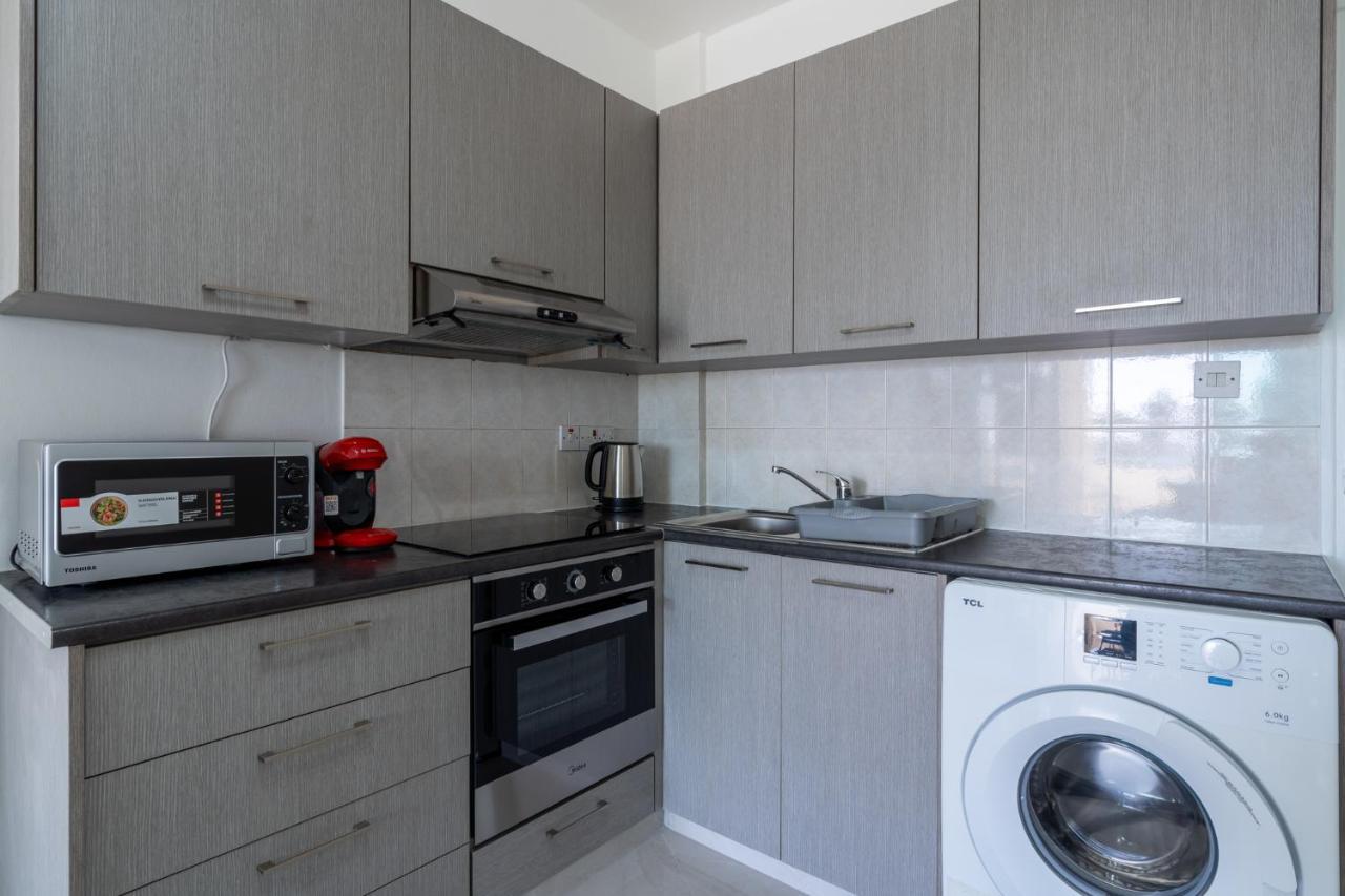 Andrea 3-Bedroom Apt In Mackenzie 라르나카 외부 사진